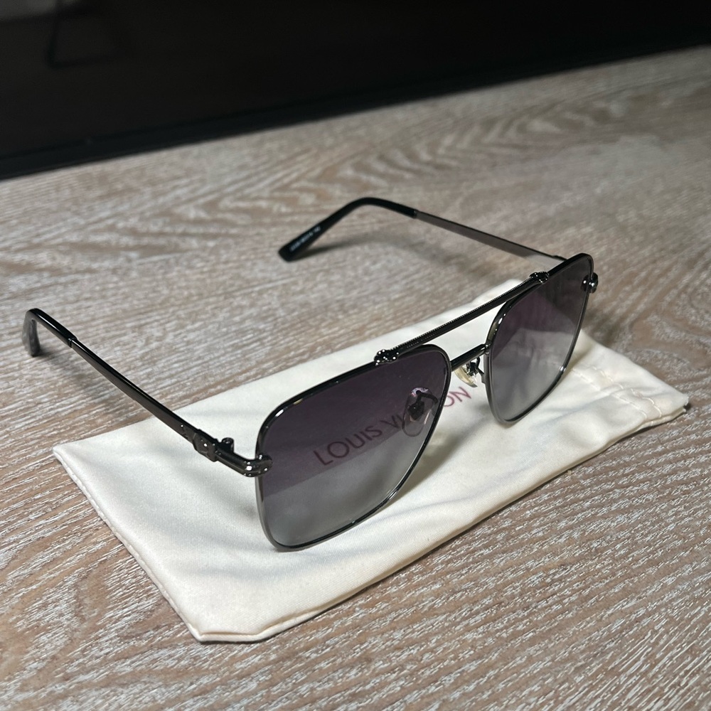 Louis Vuitton Black and Silver Sunglasses - Picture 2 of 4